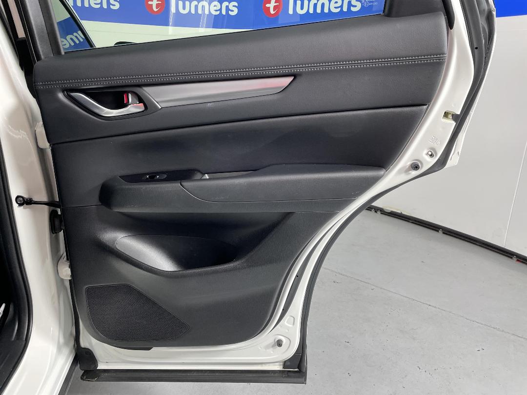 Photo '19' of Mazda CX-5