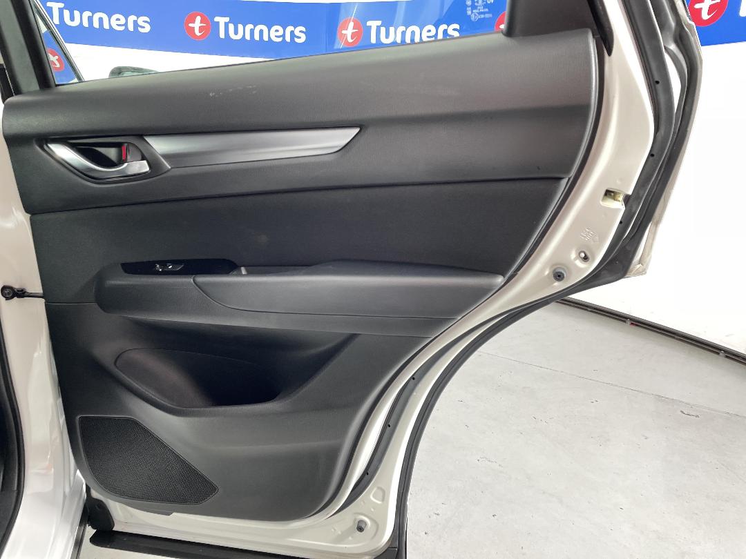 Photo '19' of Mazda CX-5