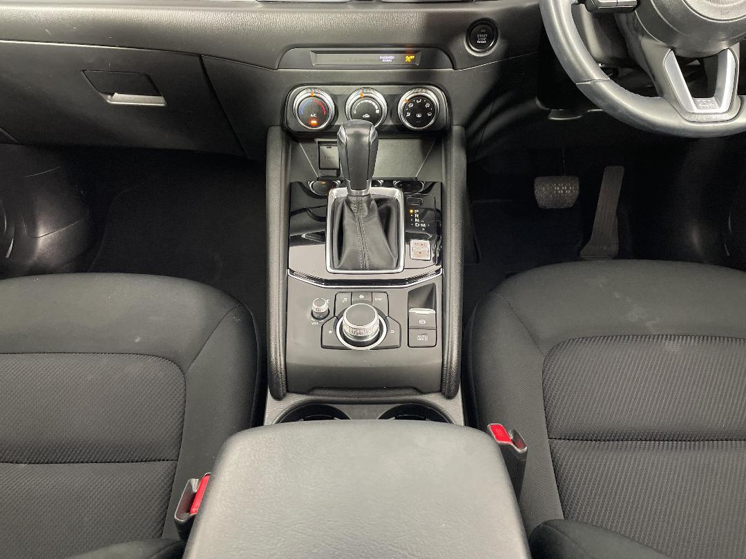 Photo '18' of Mazda CX-5