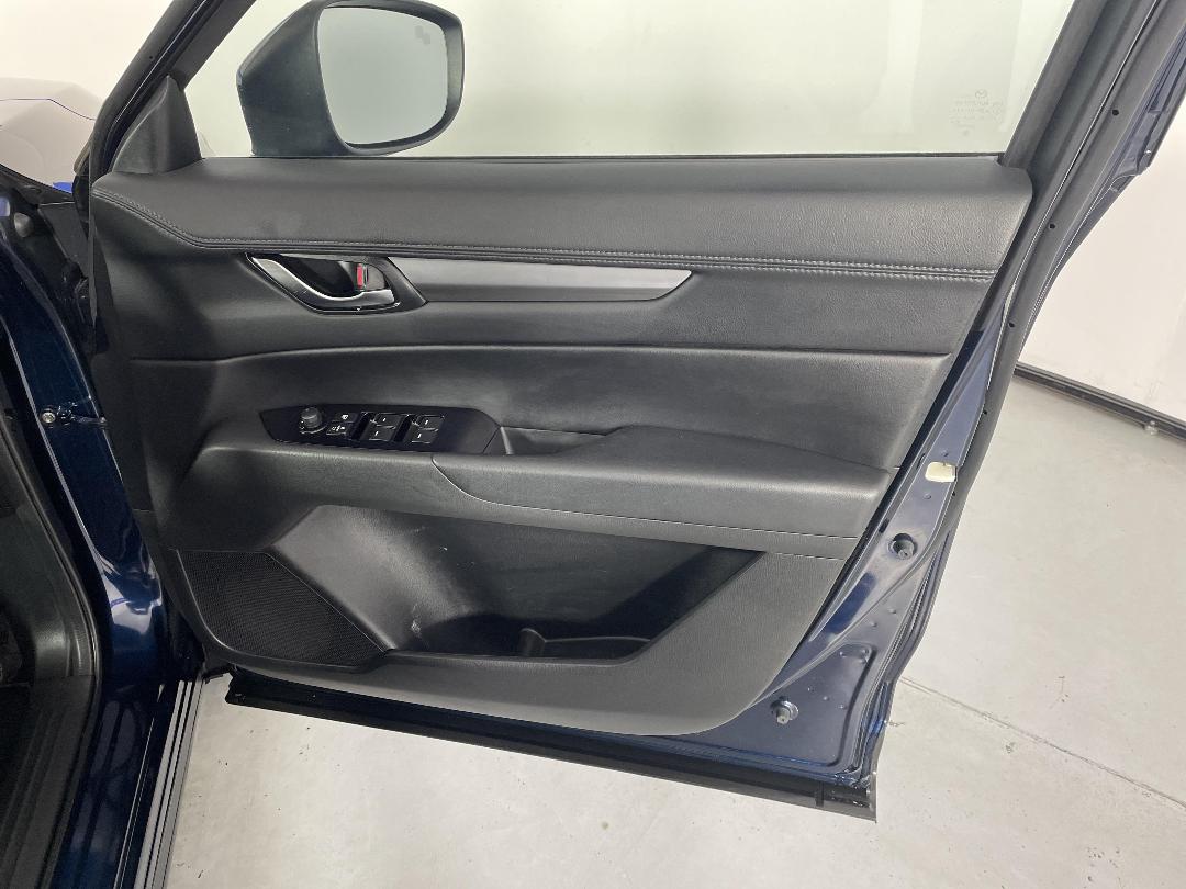 Photo '15' of Mazda CX-5