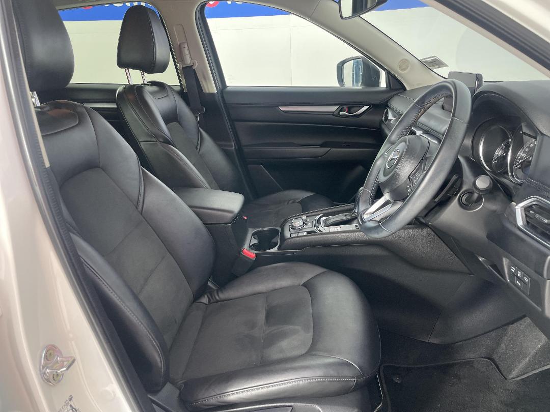 Photo '16' of Mazda CX-5 Photo '16' of Mazda CX-5