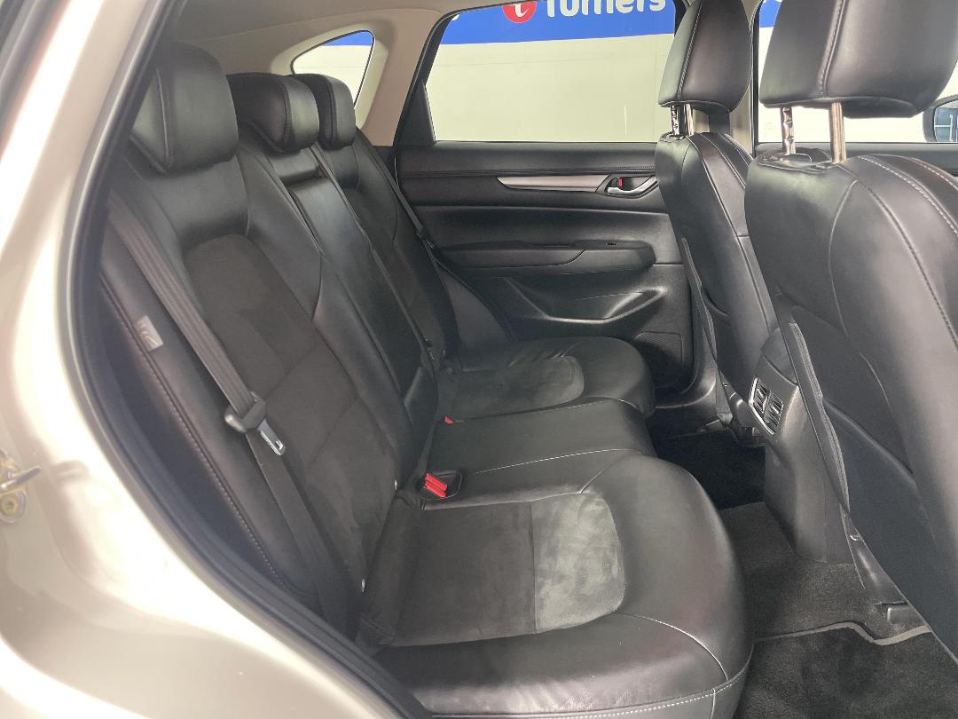 Photo '20' of Mazda CX-5 Photo '20' of Mazda CX-5