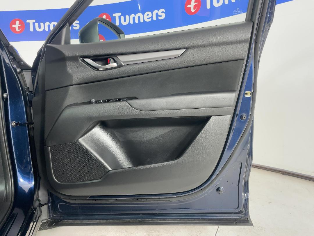 Photo '15' of Mazda CX-5 Photo '15' of Mazda CX-5