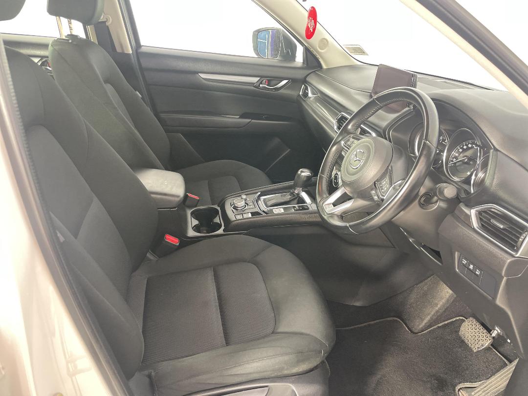 Photo '16' of Mazda CX-5