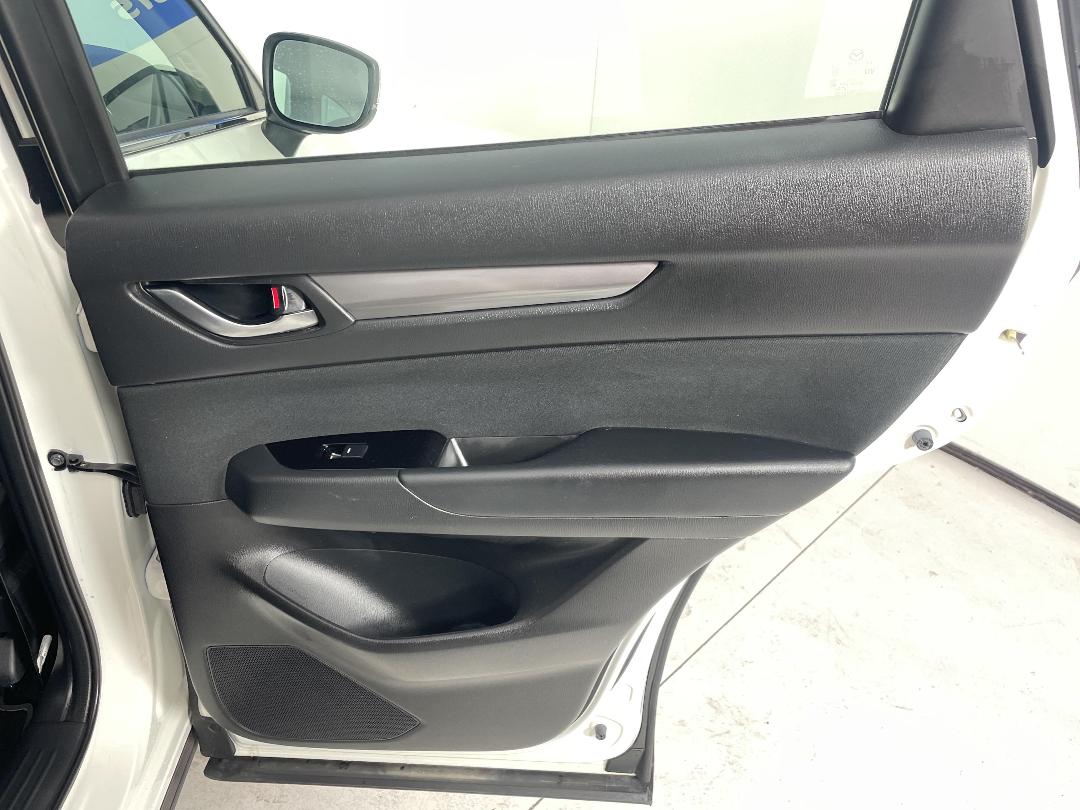 Photo '19' of Mazda CX-5