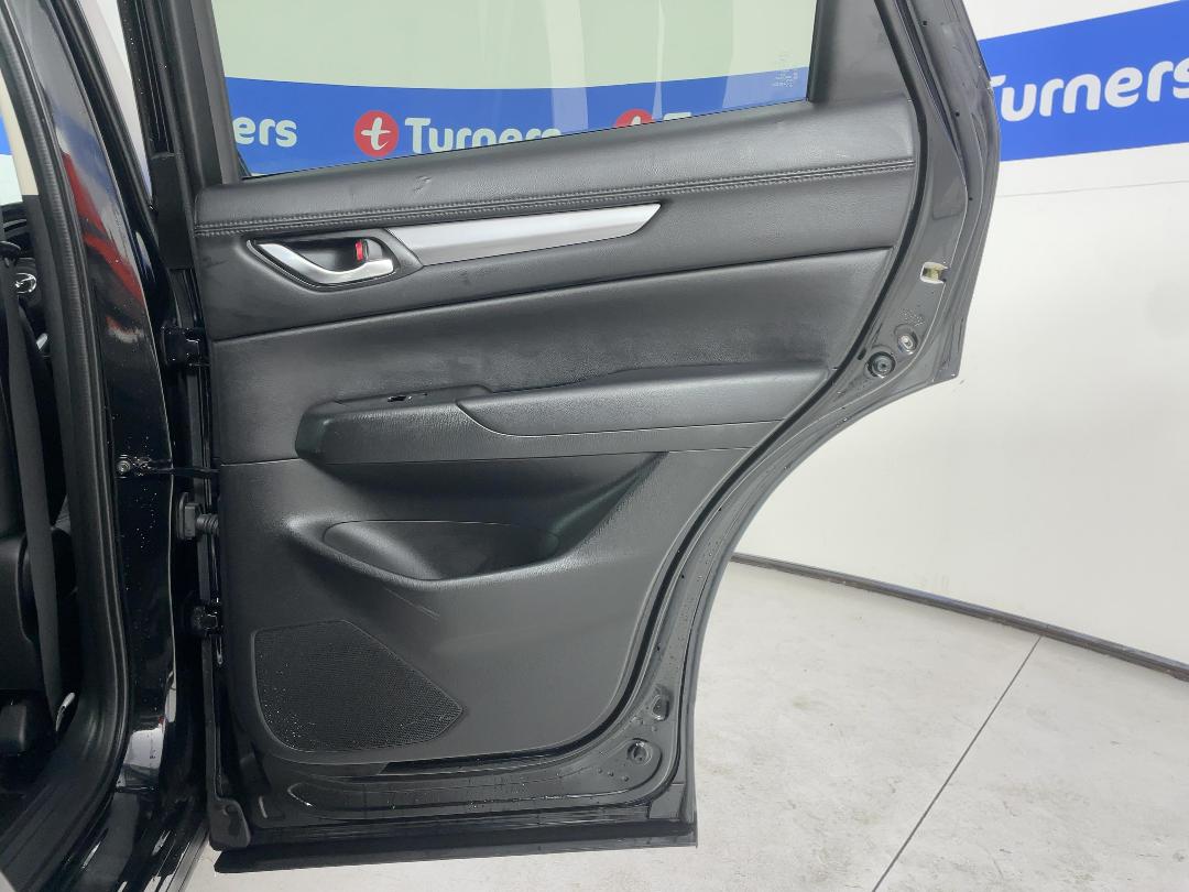 Photo '19' of Mazda CX-5 Photo '19' of Mazda CX-5