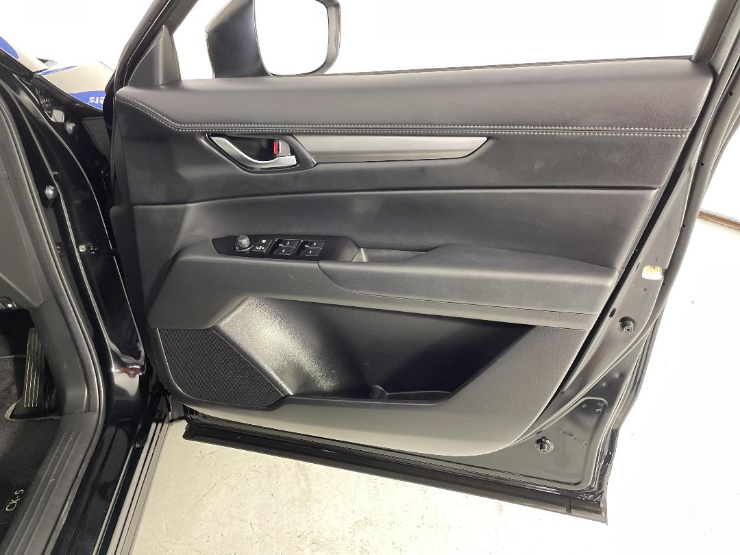 Photo '15' of Mazda CX-5