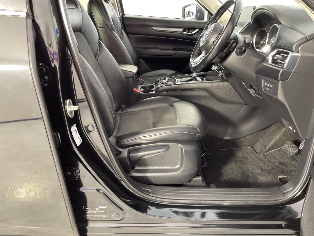 Photo '16' of Mazda CX-5