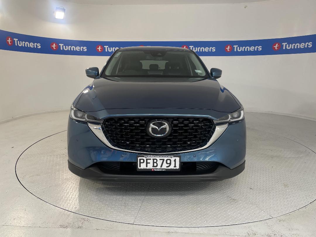 Photo '2' of Mazda CX-5 Photo '2' of Mazda CX-5