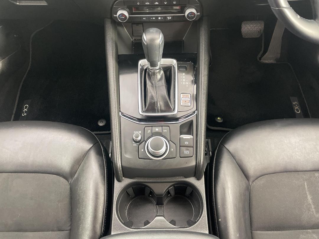 Photo '18' of Mazda CX-5