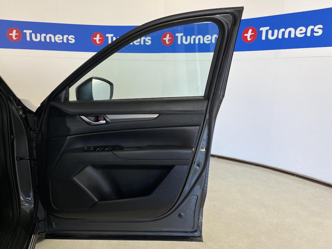 Photo '15' of Mazda CX-5 Photo '15' of Mazda CX-5