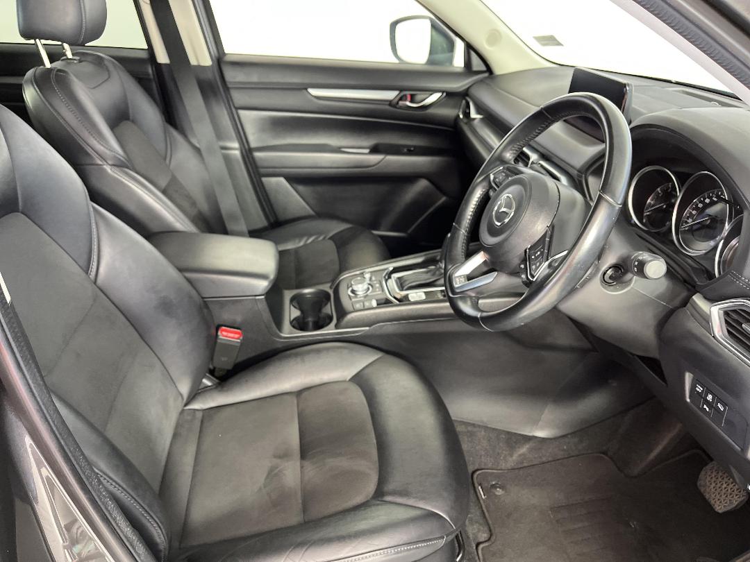 Photo '16' of Mazda CX-5 Photo '16' of Mazda CX-5