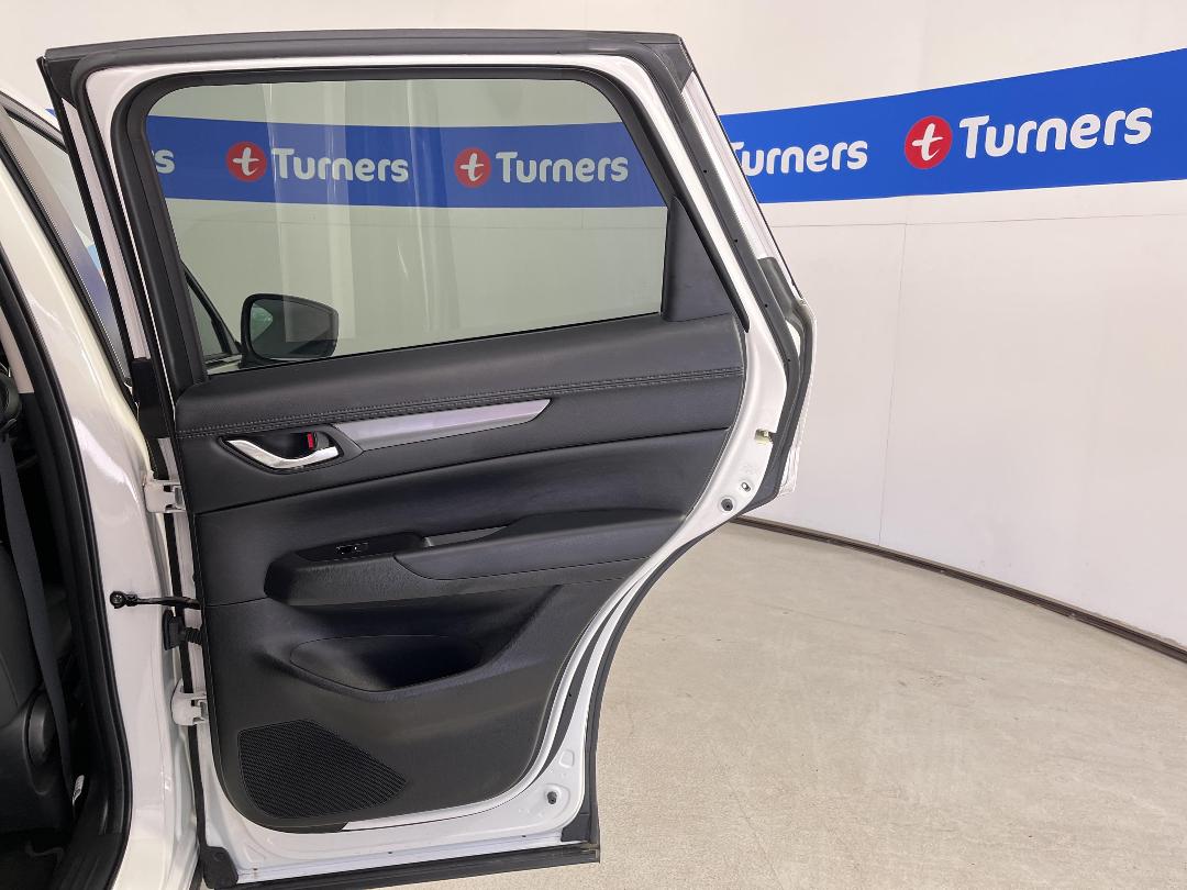 Photo '19' of Mazda CX-5 Photo '19' of Mazda CX-5