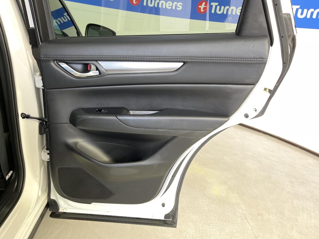 Photo '19' of Mazda CX-5 Photo '19' of Mazda CX-5