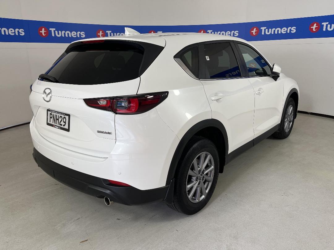 Photo '7' of Mazda CX-5 Photo '7' of Mazda CX-5