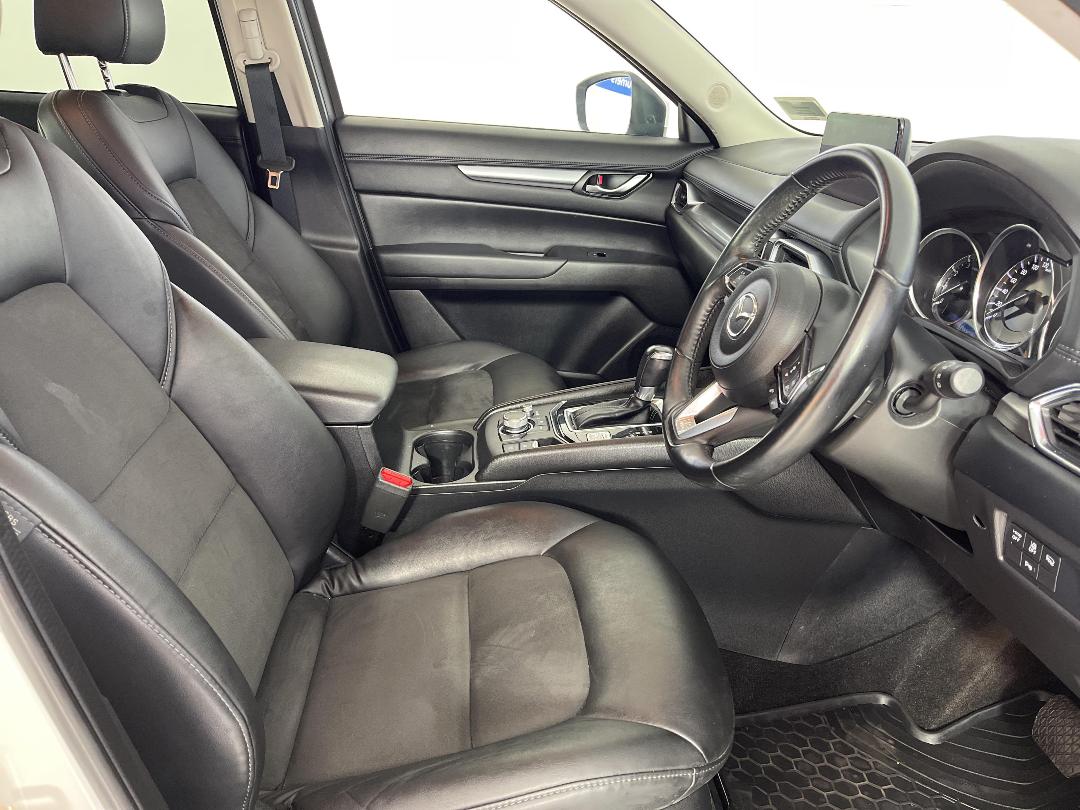 Photo '16' of Mazda CX-5 Photo '16' of Mazda CX-5