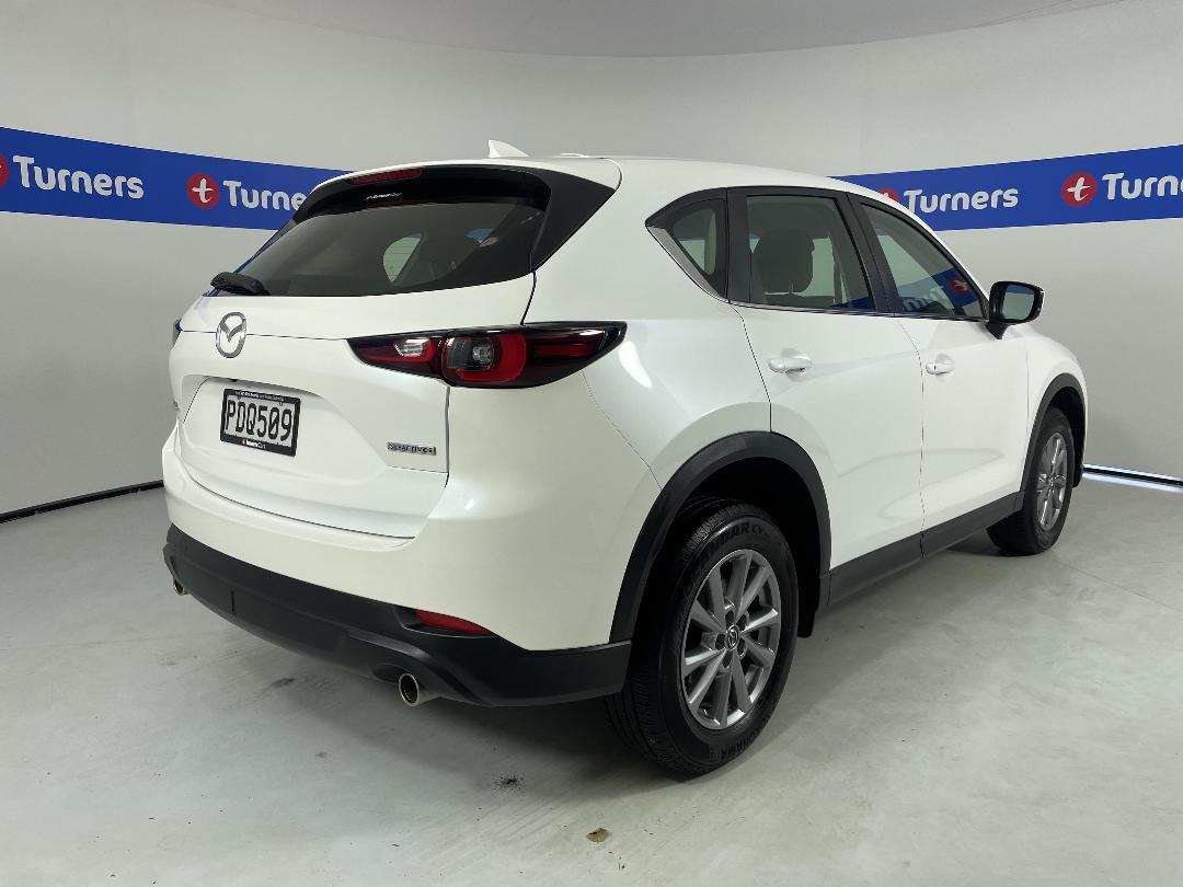 Photo '7' of Mazda CX-5 Photo '7' of Mazda CX-5