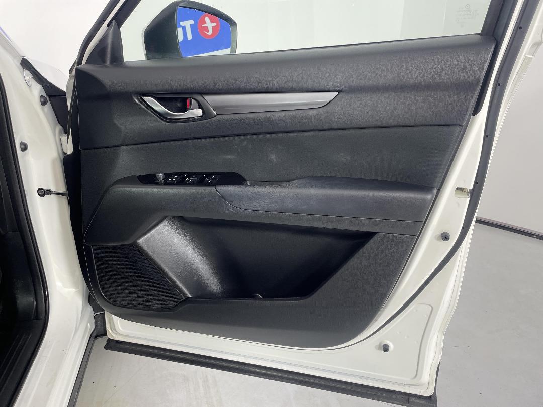 Photo '15' of Mazda CX-5 Photo '15' of Mazda CX-5