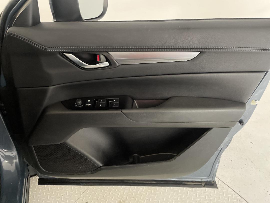 Photo '15' of Mazda CX-5