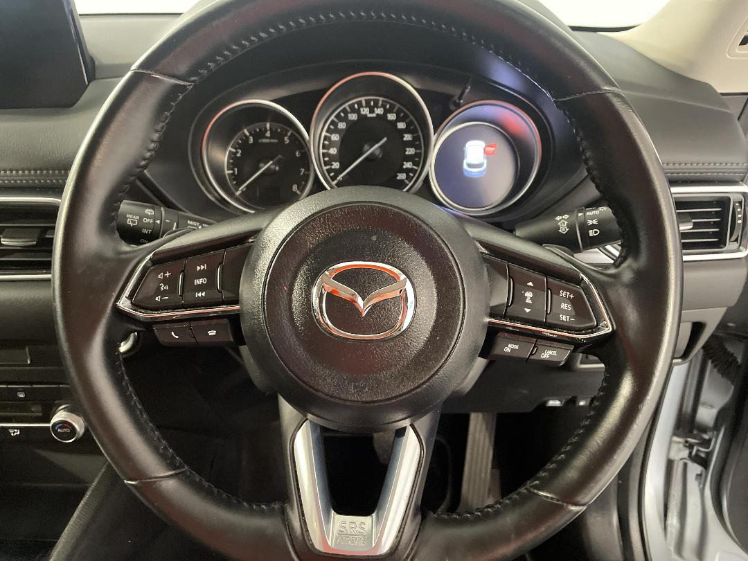 Photo '28' of Mazda CX-5