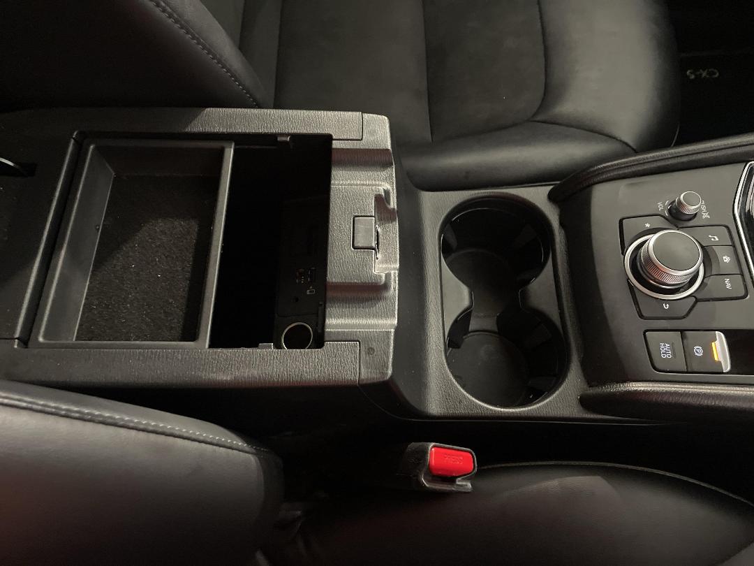 Photo '33' of Mazda CX-5