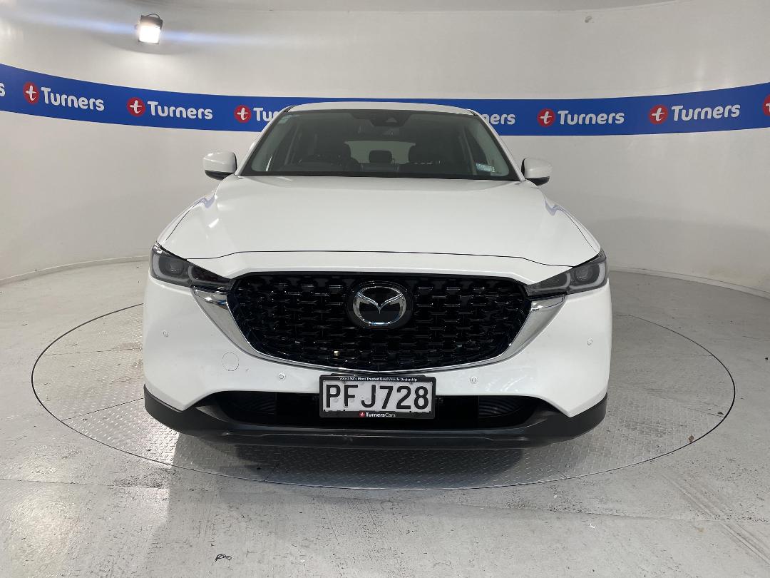 Photo '2' of Mazda CX-5