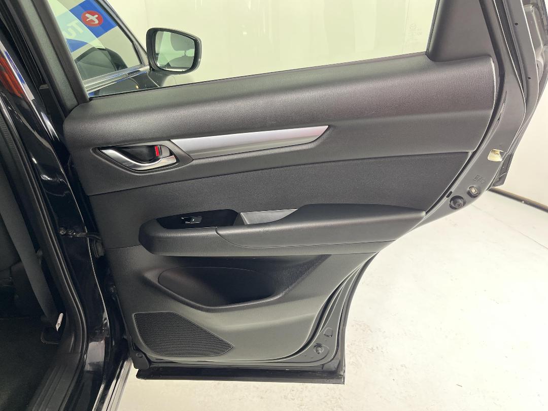 Photo '19' of Mazda CX-5 Photo '19' of Mazda CX-5