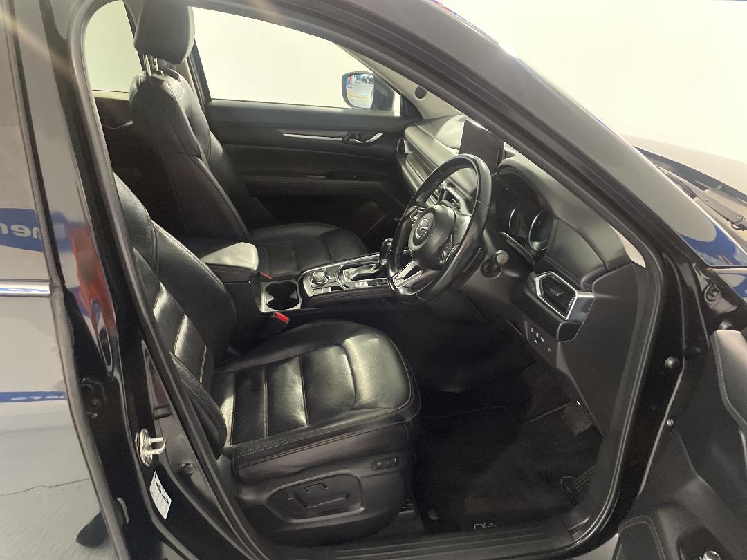 Photo '16' of Mazda CX-5