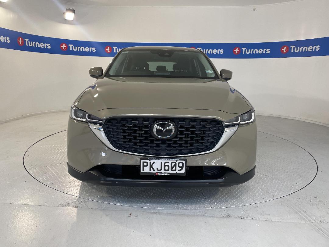 Photo '2' of Mazda CX-5