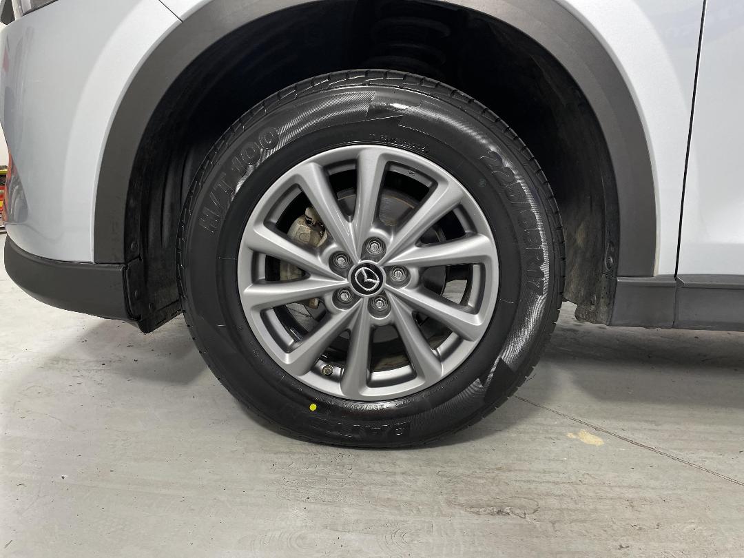 Photo '10' of Mazda CX-5