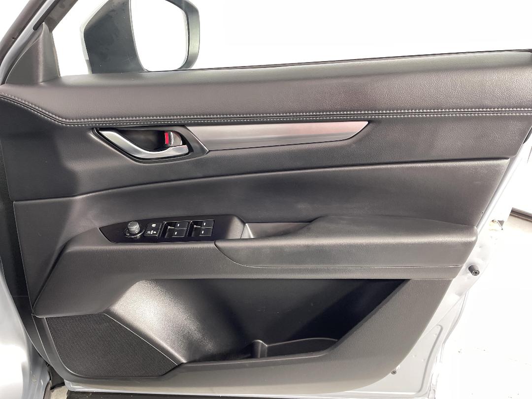 Photo '15' of Mazda CX-5