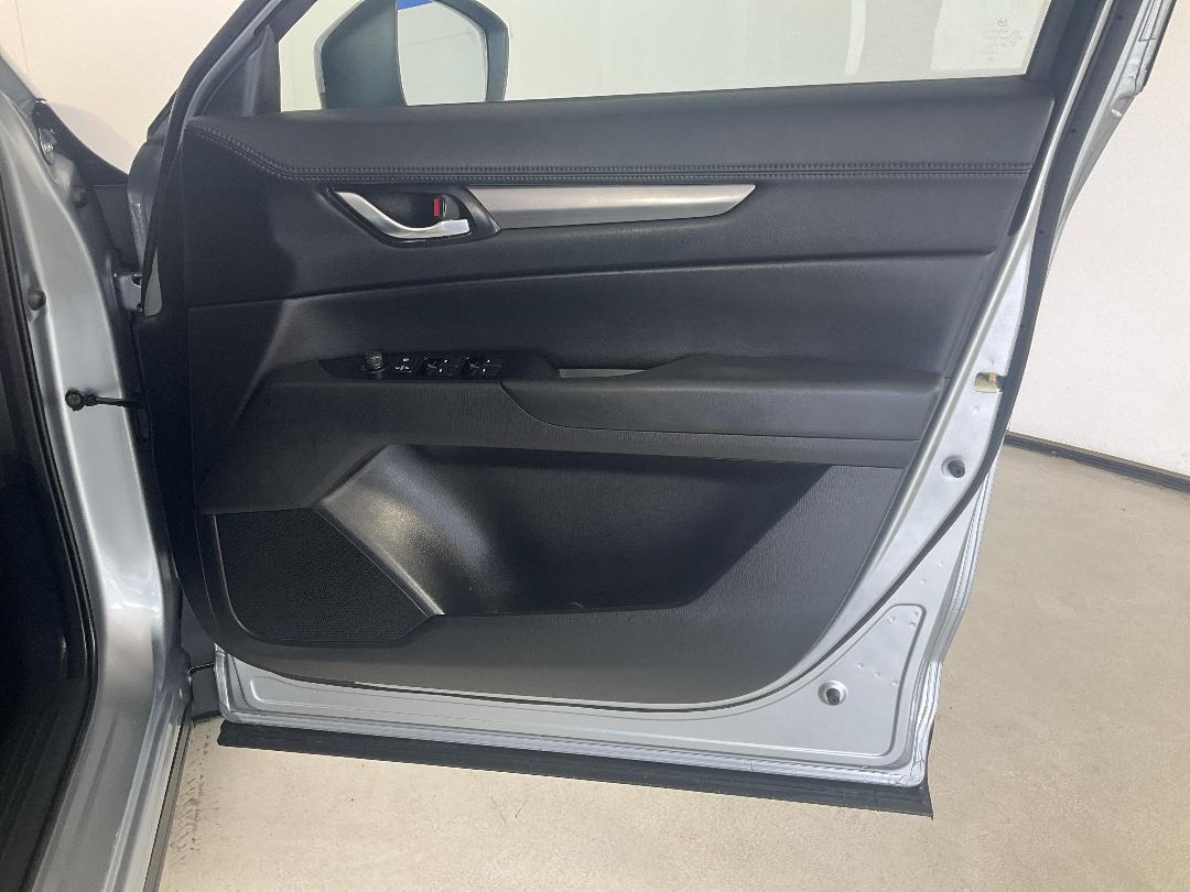 Photo '15' of Mazda CX-5