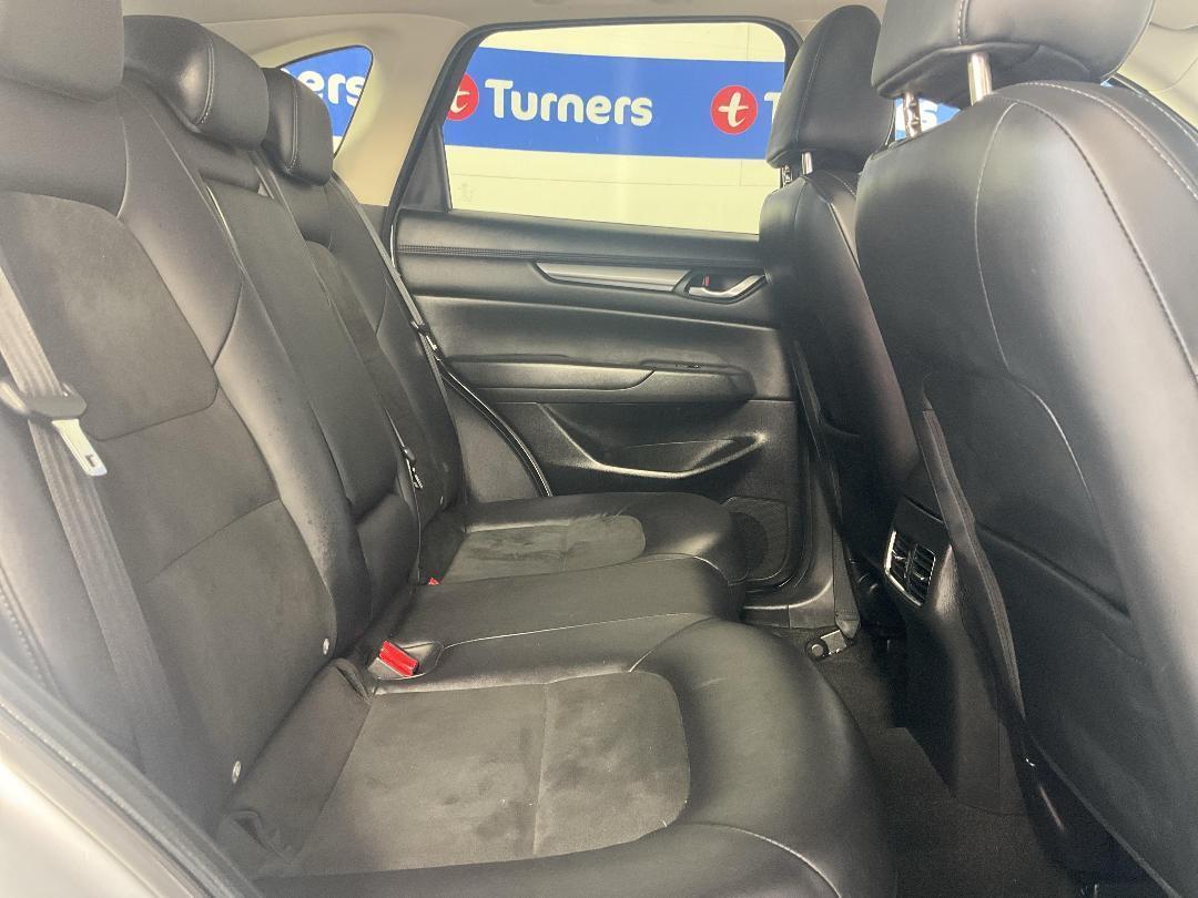 Photo '20' of Mazda CX-5