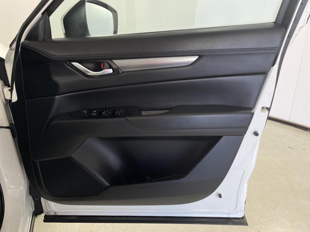 Photo '15' of Mazda CX-5