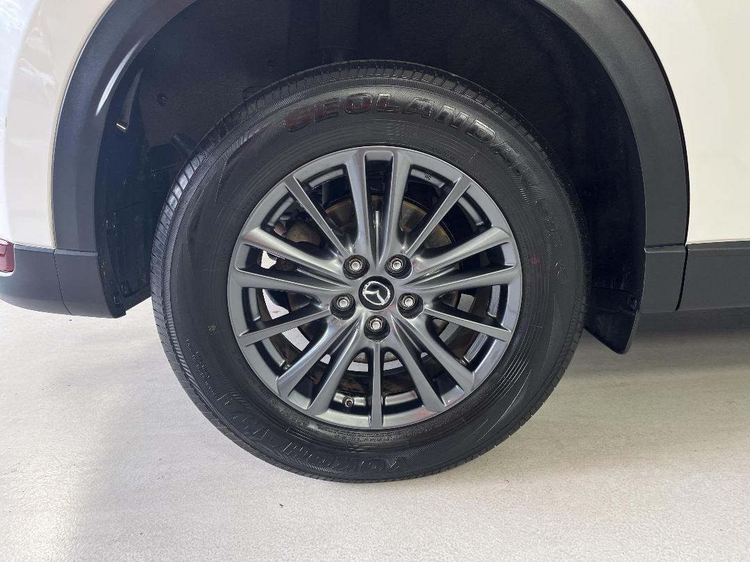 Photo '12' of Mazda CX-5