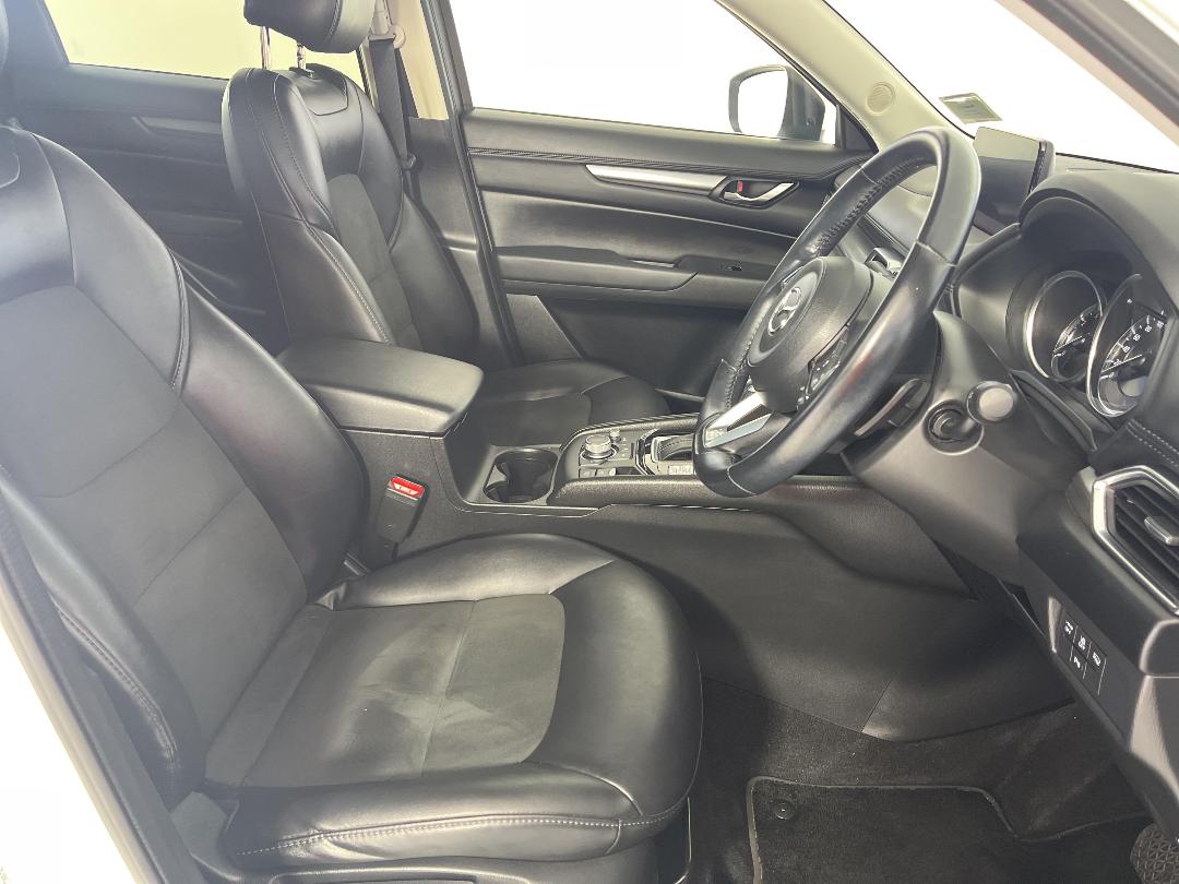 Photo '16' of Mazda CX-5