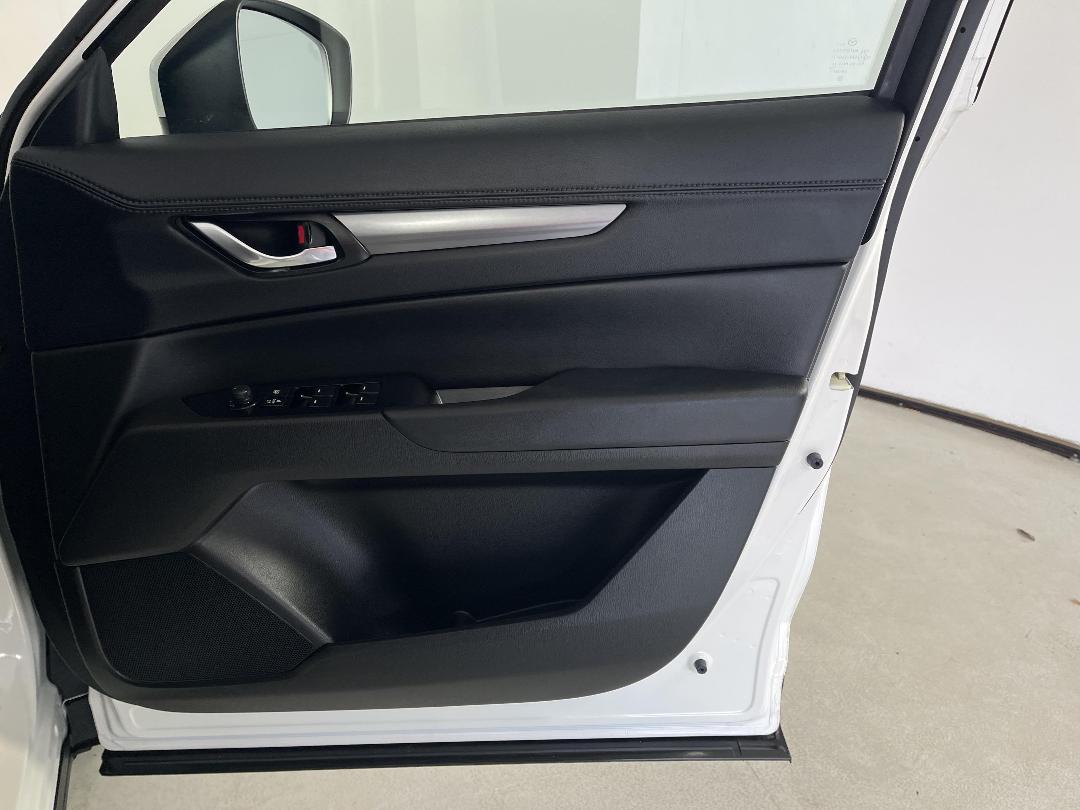 Photo '15' of Mazda CX-5