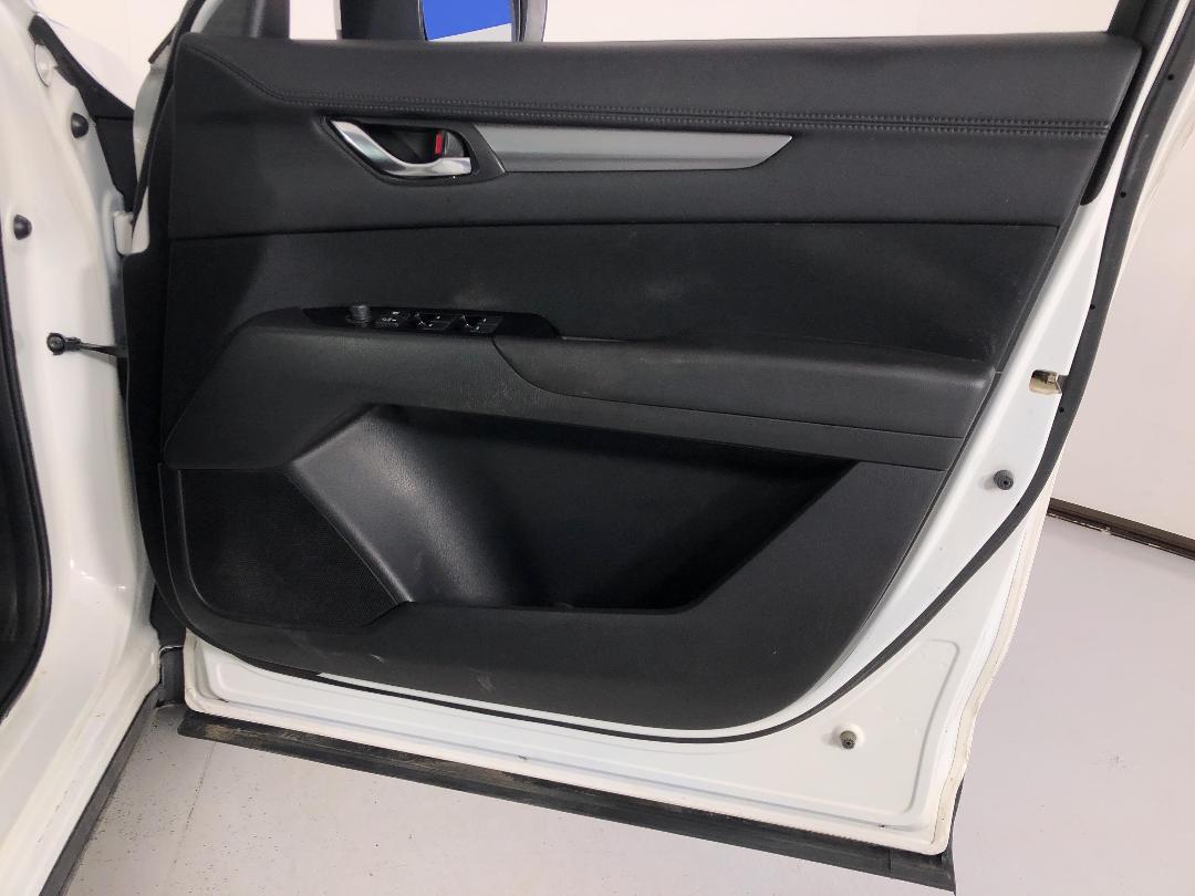 Photo '15' of Mazda CX-8 Photo '15' of Mazda CX-8