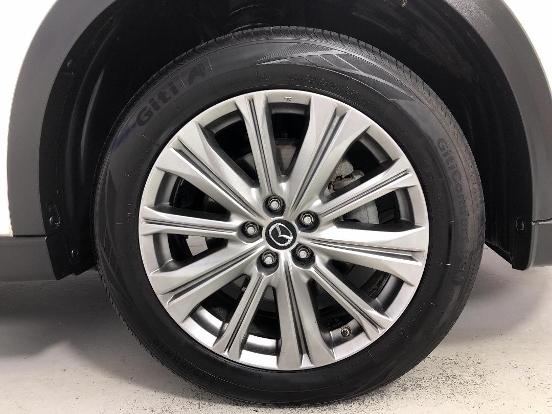 Photo '9' of Mazda CX-8