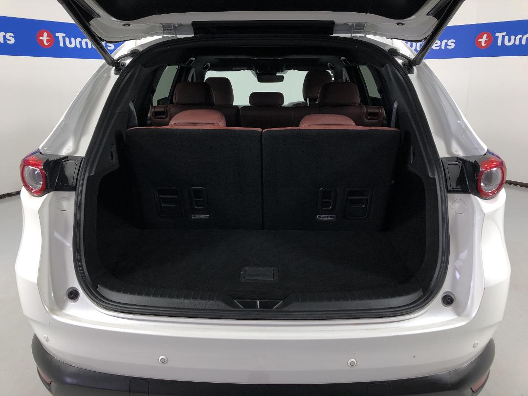 Photo '14' of Mazda CX-8