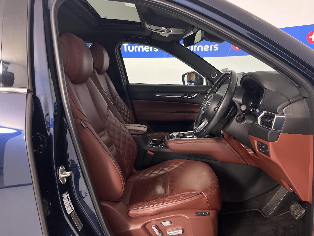 Photo '16' of Mazda CX-8 Photo '16' of Mazda CX-8