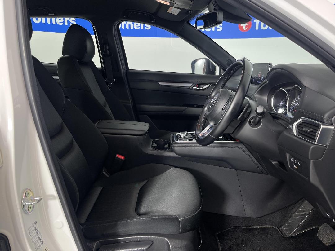 Photo '16' of Mazda CX-8 Photo '16' of Mazda CX-8