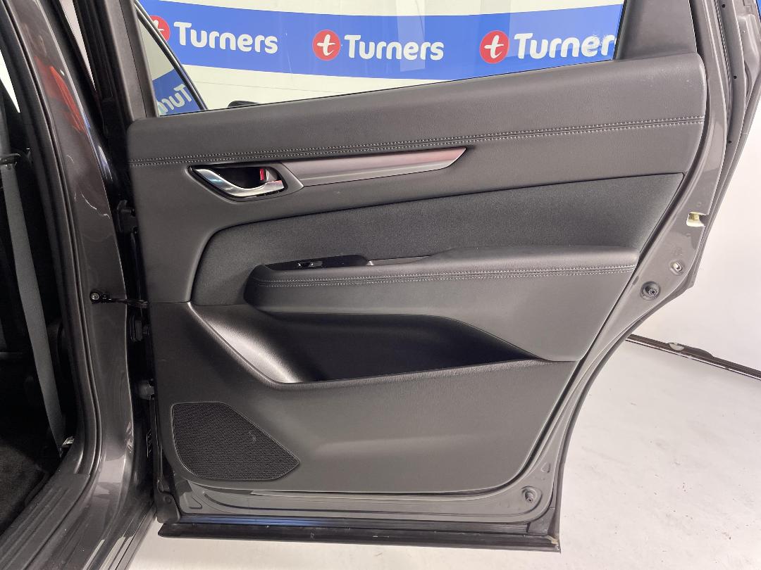 Photo '19' of Mazda CX-8