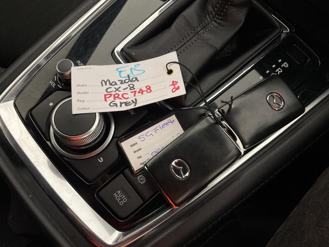 Photo '22' of Mazda CX-8