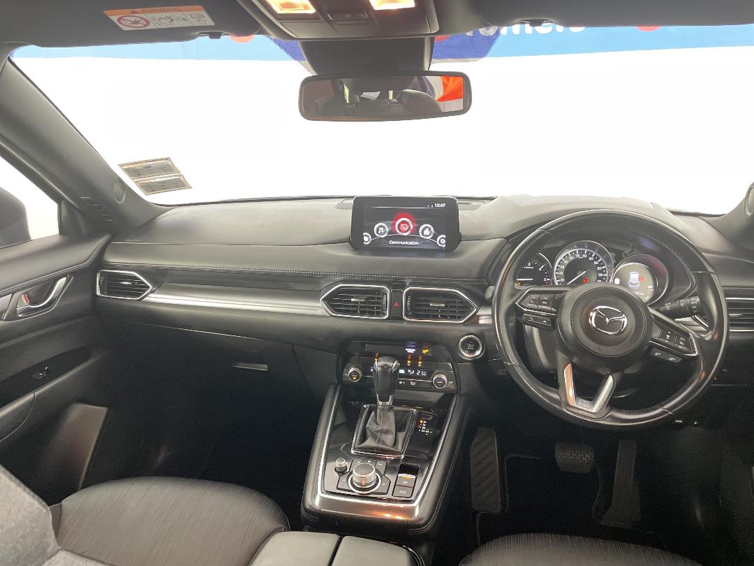 Photo '17' of Mazda CX-8