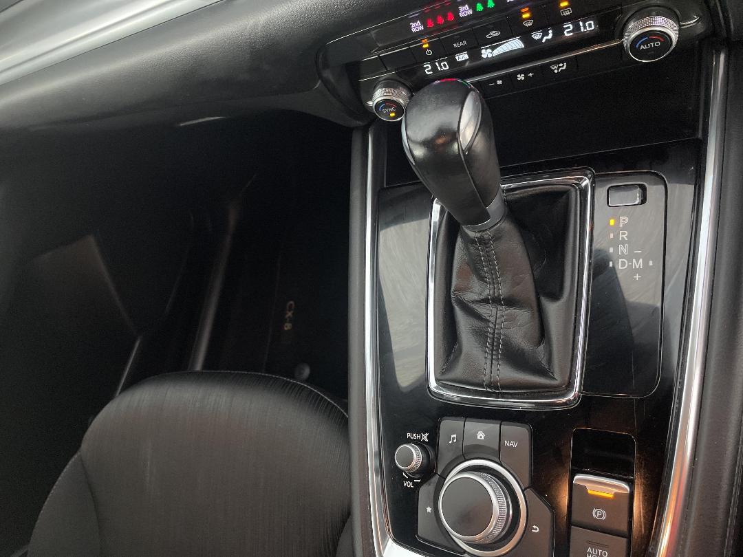 Photo '18' of Mazda CX-8