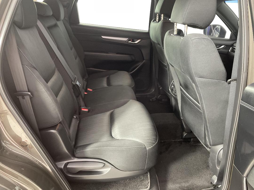 Photo '20' of Mazda CX-8