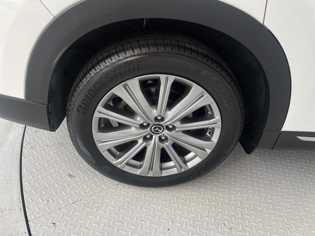 Photo '12' of Mazda CX-8