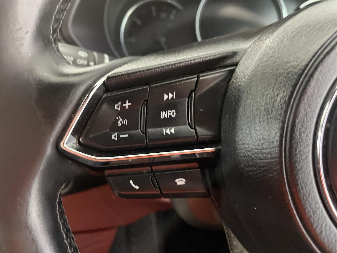 Photo '27' of Mazda CX-8