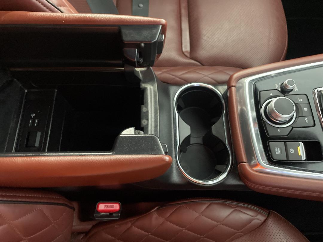 Photo '33' of Mazda CX-8